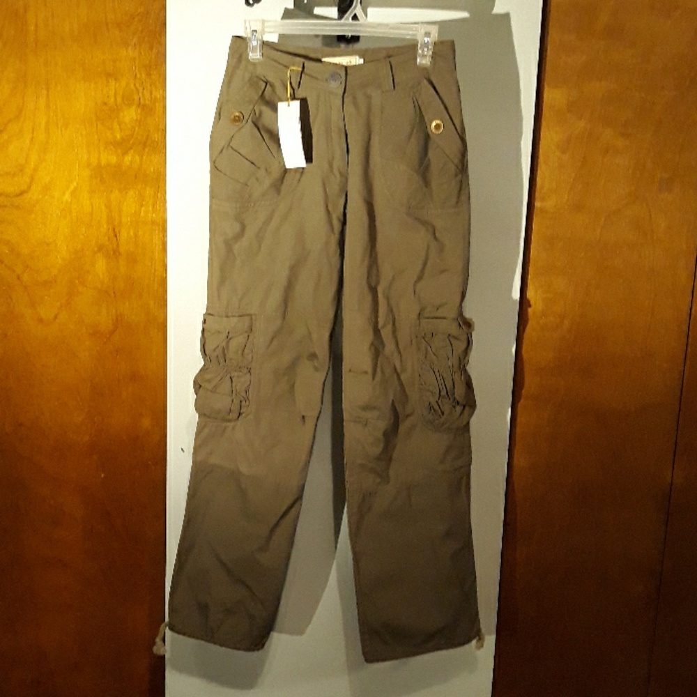 NWT ☆ Olive Khakis